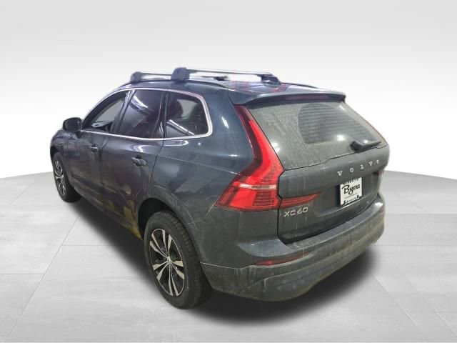 Used 2023 Volvo XC60 B5 Core image 3