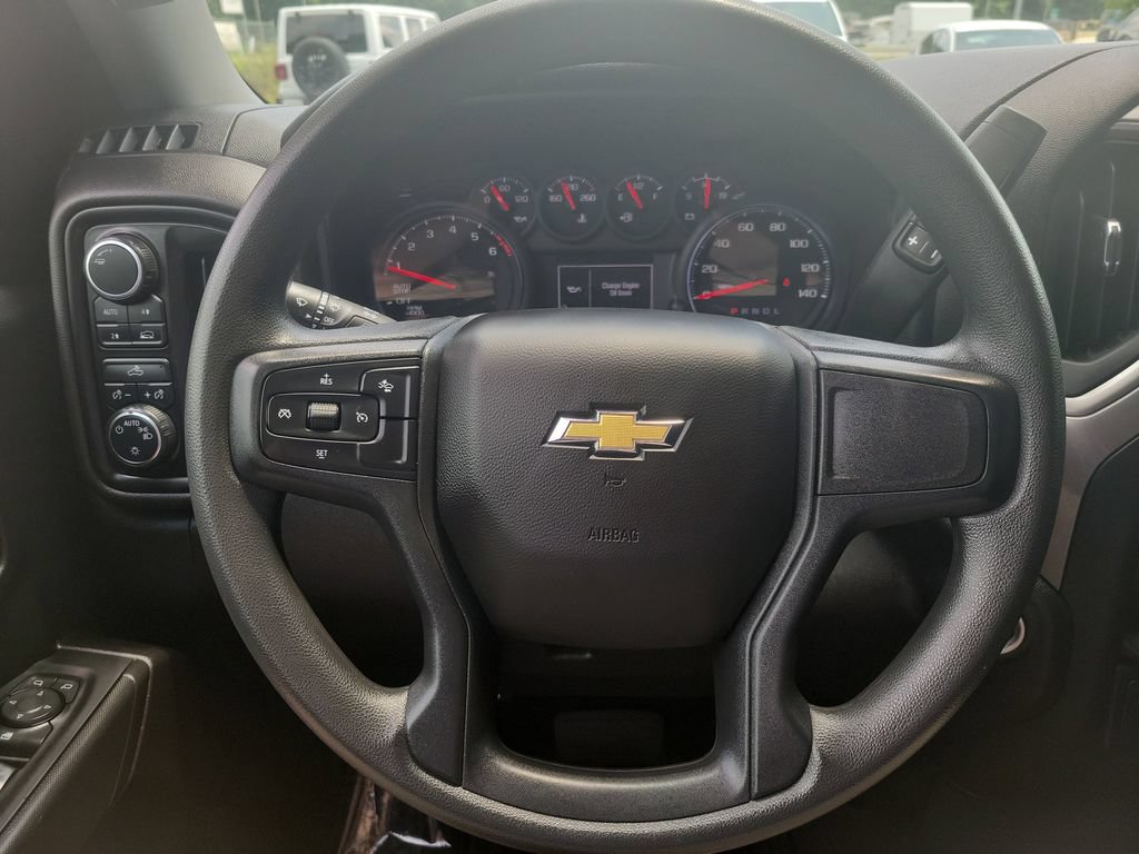 Used 2023 Chevrolet Silverado 1500 Custom AWD/4WD image 23