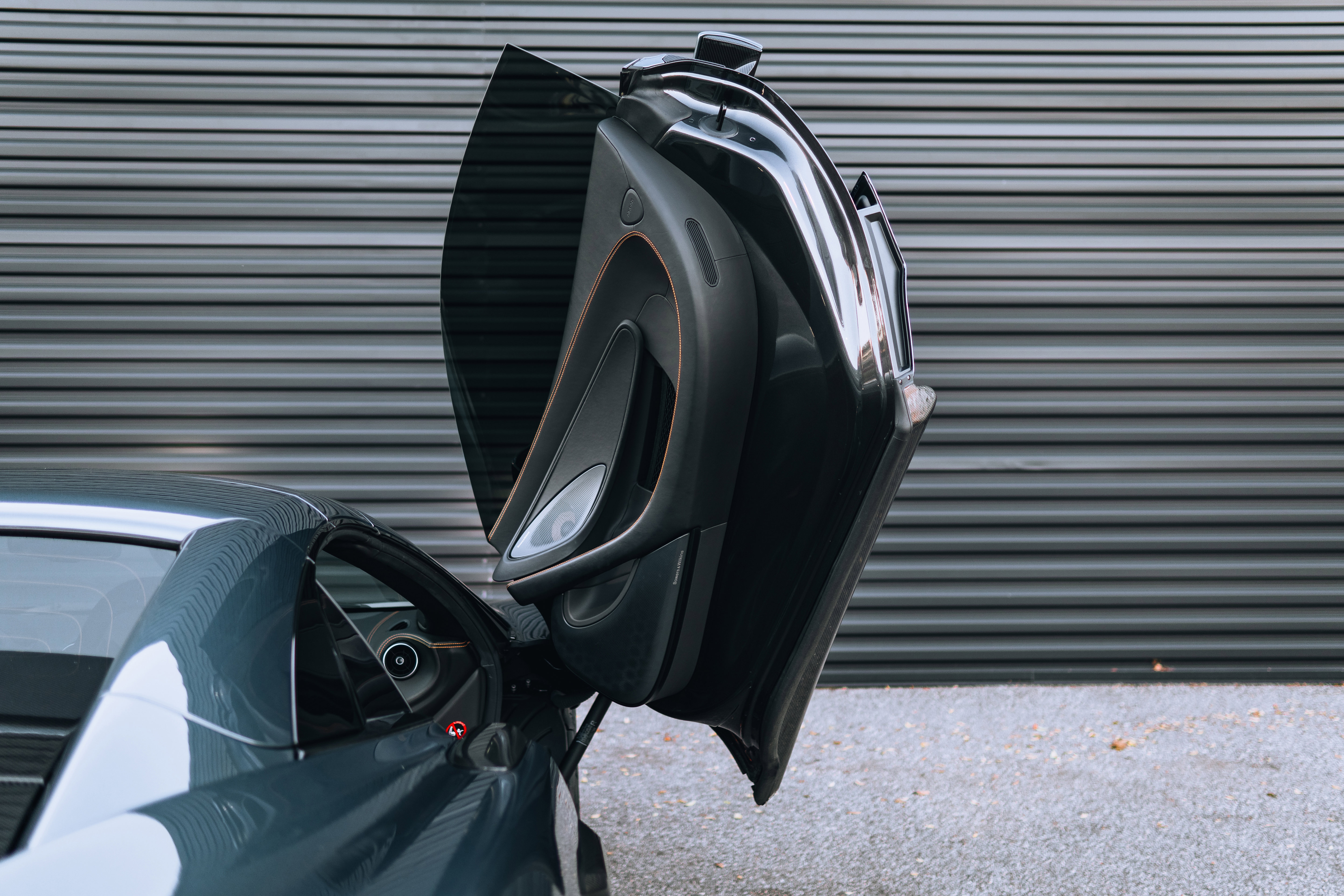 Used 2020 McLaren 600LT Spider image 40