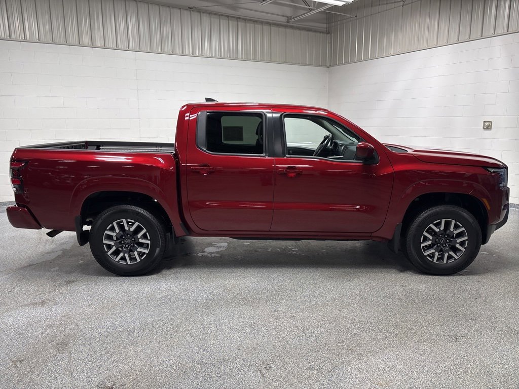 Used 2024 Nissan Frontier SL image 8