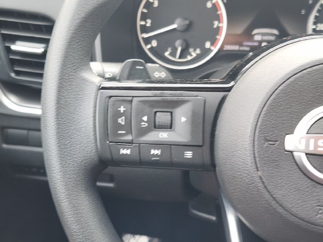 Used 2023 Nissan Rogue SV FWD image 28