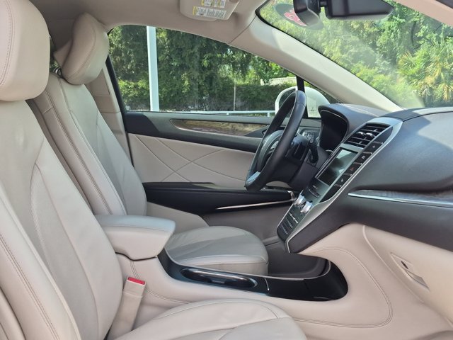 Used 2018 Lincoln MKC Reserve FWD image 23