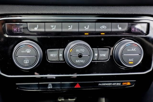 Used 2018 Volkswagen Atlas SEL w/ R-Line Package image 8