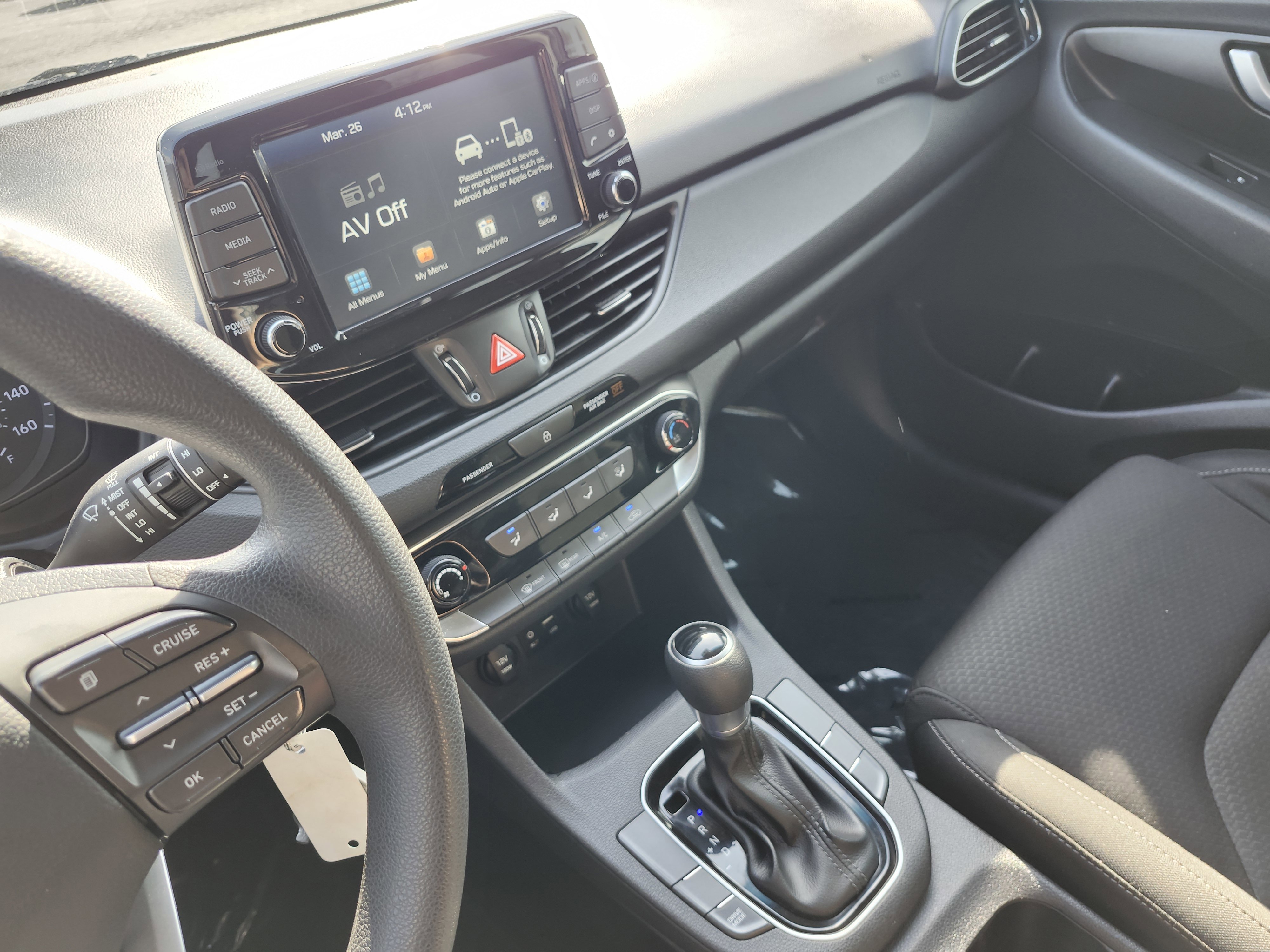 Used 2020 Hyundai Elantra GT FWD image 21