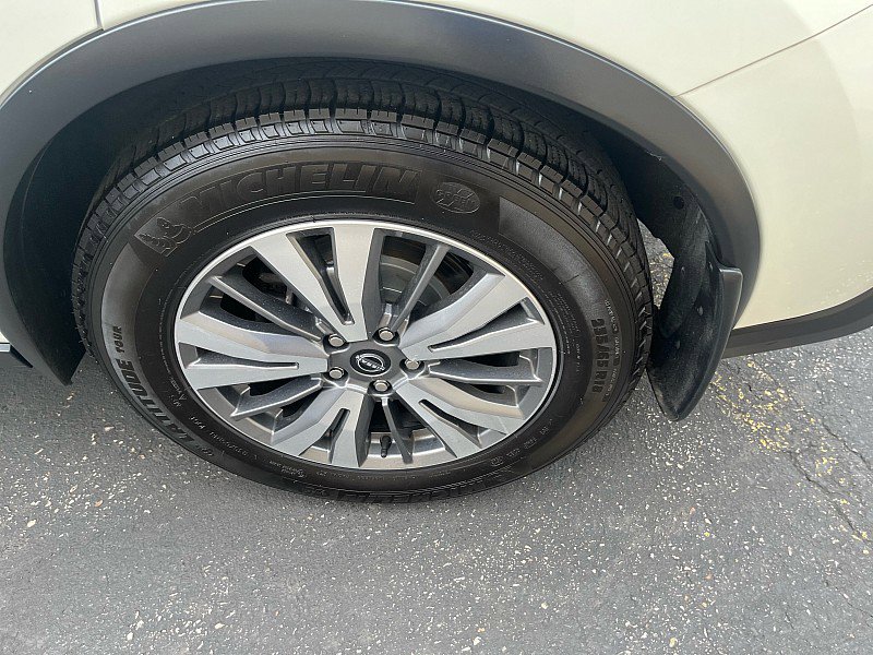 Used 2023 Nissan Murano SV AWD/4WD image 12