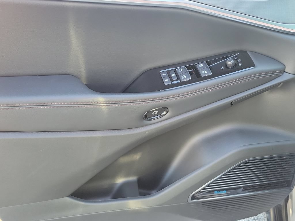 Used 2024 Jeep Wagoneer Launch Edition w/ Trailer Tow Group AWD/4WD image 19