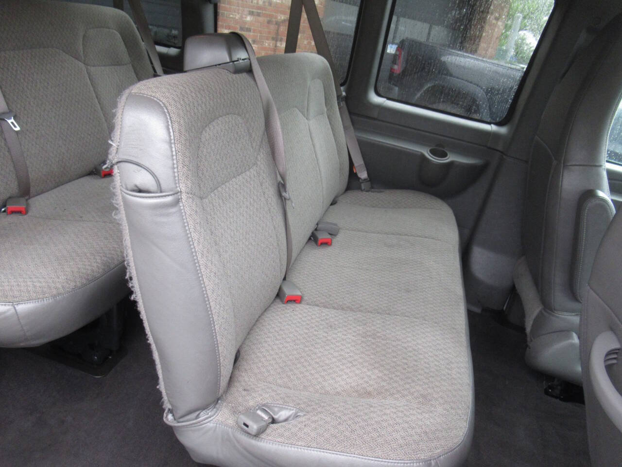 Used 2025 Chevrolet Express 3500 LT w/ LT Preferred Equipment Group RWD image 10
