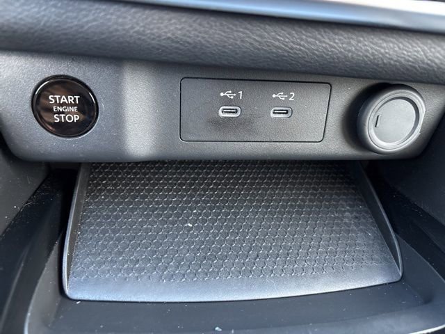 Used 2025 Nissan Rogue SV w/ SV Premium Package image 18