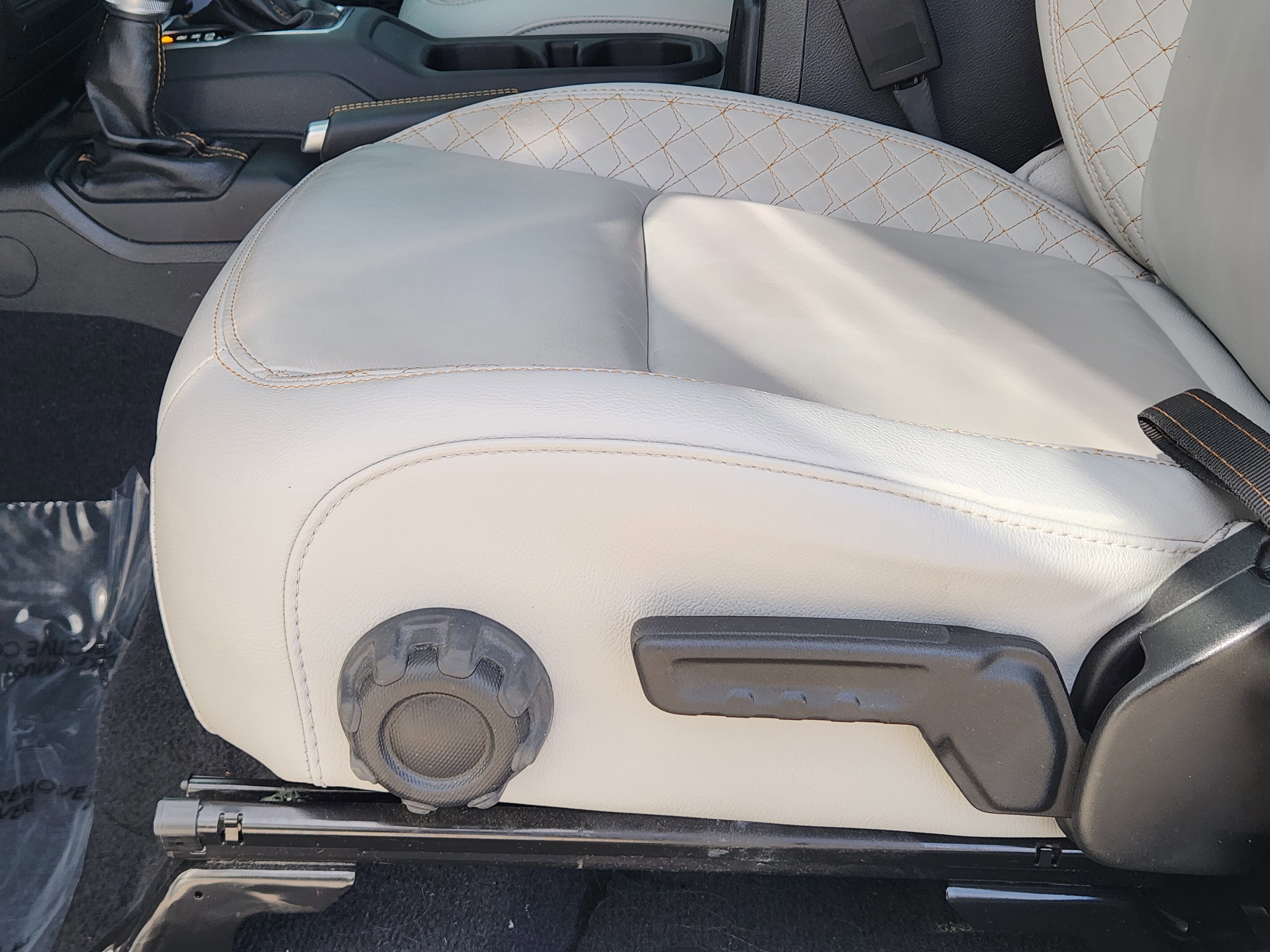 Used 2022 Jeep Wrangler Unlimited Sahara image 28