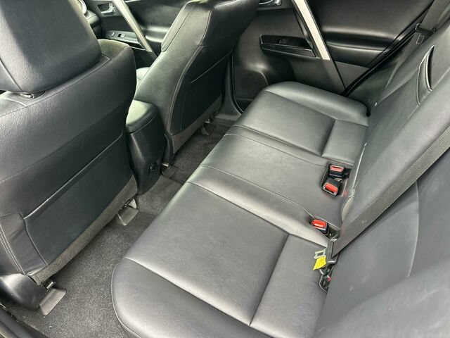 Used 2018 Toyota RAV4 Limited AWD/4WD image 14