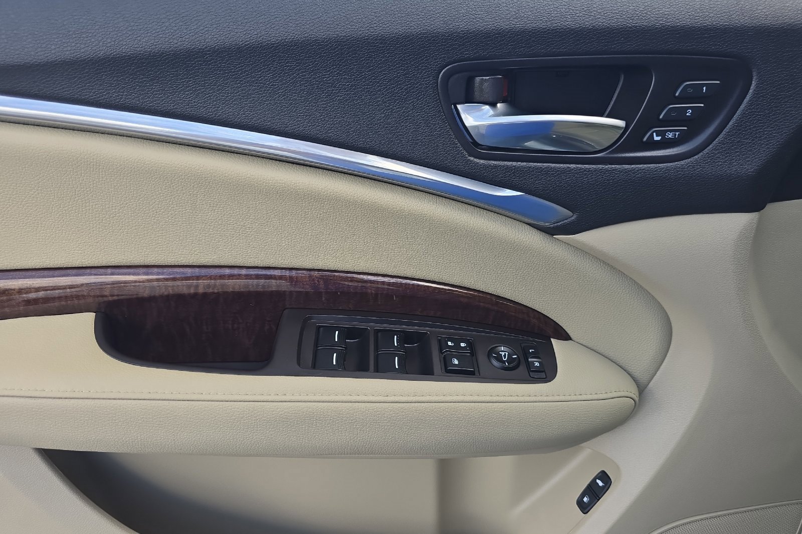 Used 2020 Acura MDX SH-AWD image 10