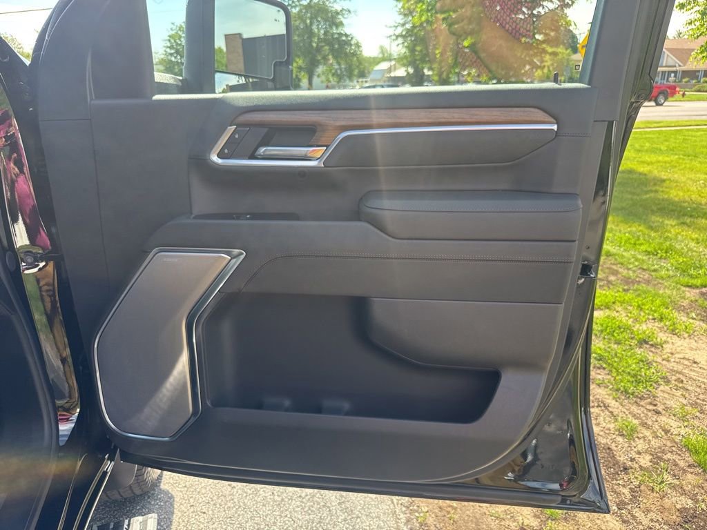 New 2026 Chevrolet Silverado 3500 High Country w/ Technology Package AWD/4WD image 28