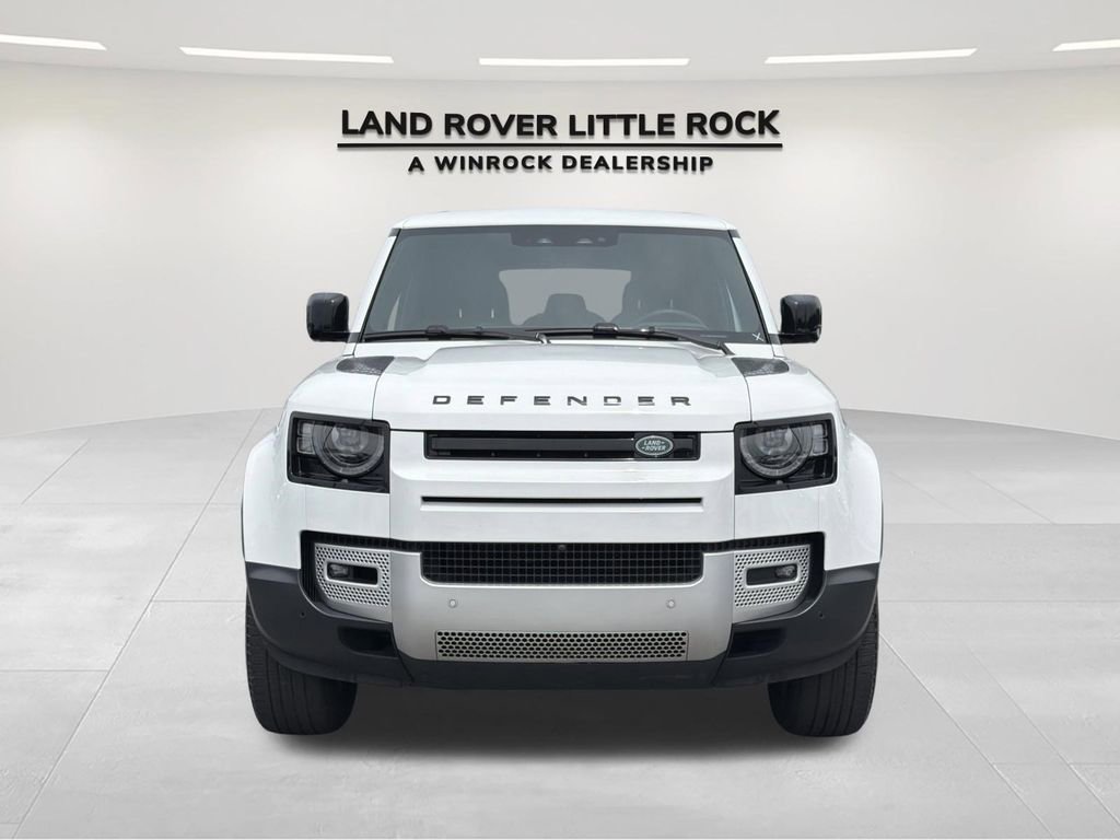 Used 2025 Land Rover Defender 110 S AWD/4WD image 8