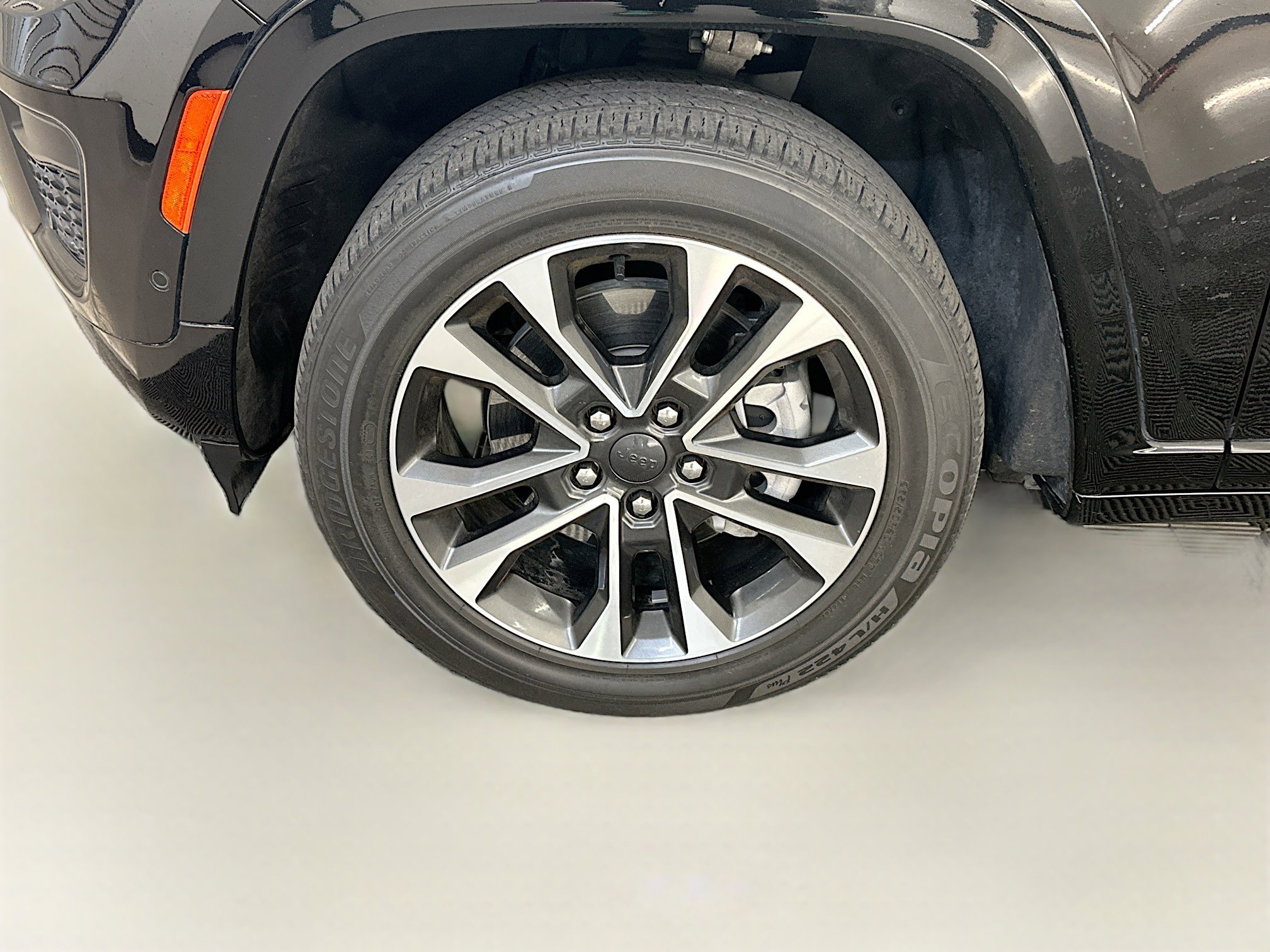 Used 2022 Jeep Grand Cherokee Overland image 11