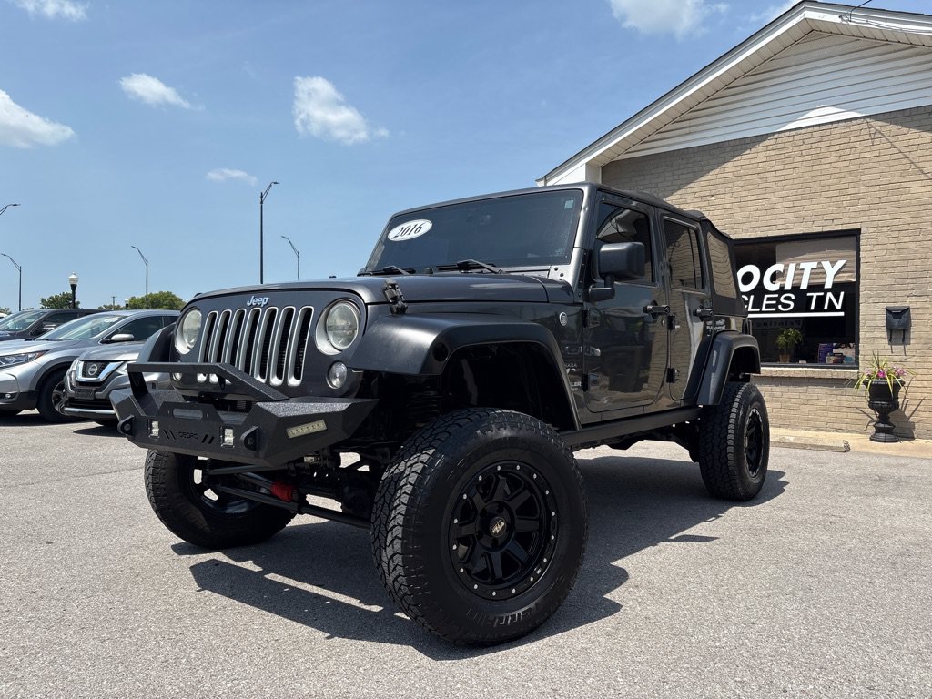 Used 2016 Jeep Wrangler Unlimited Sahara w/ Connectivity Group AWD/4WD image 1