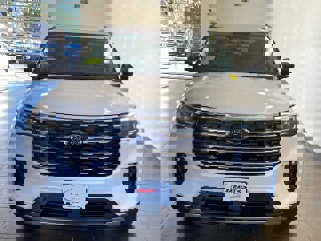 New 2026 Ford Explorer Active w/ Active Comfort Package image 3