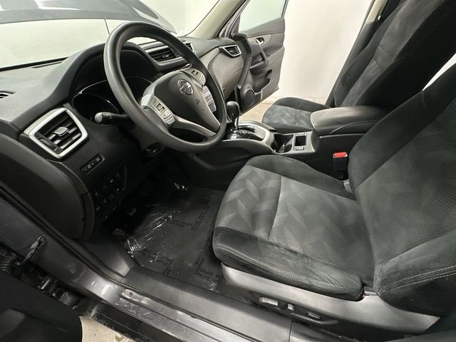 Used 2015 Nissan Rogue SV w/ SV Premium Package image 17