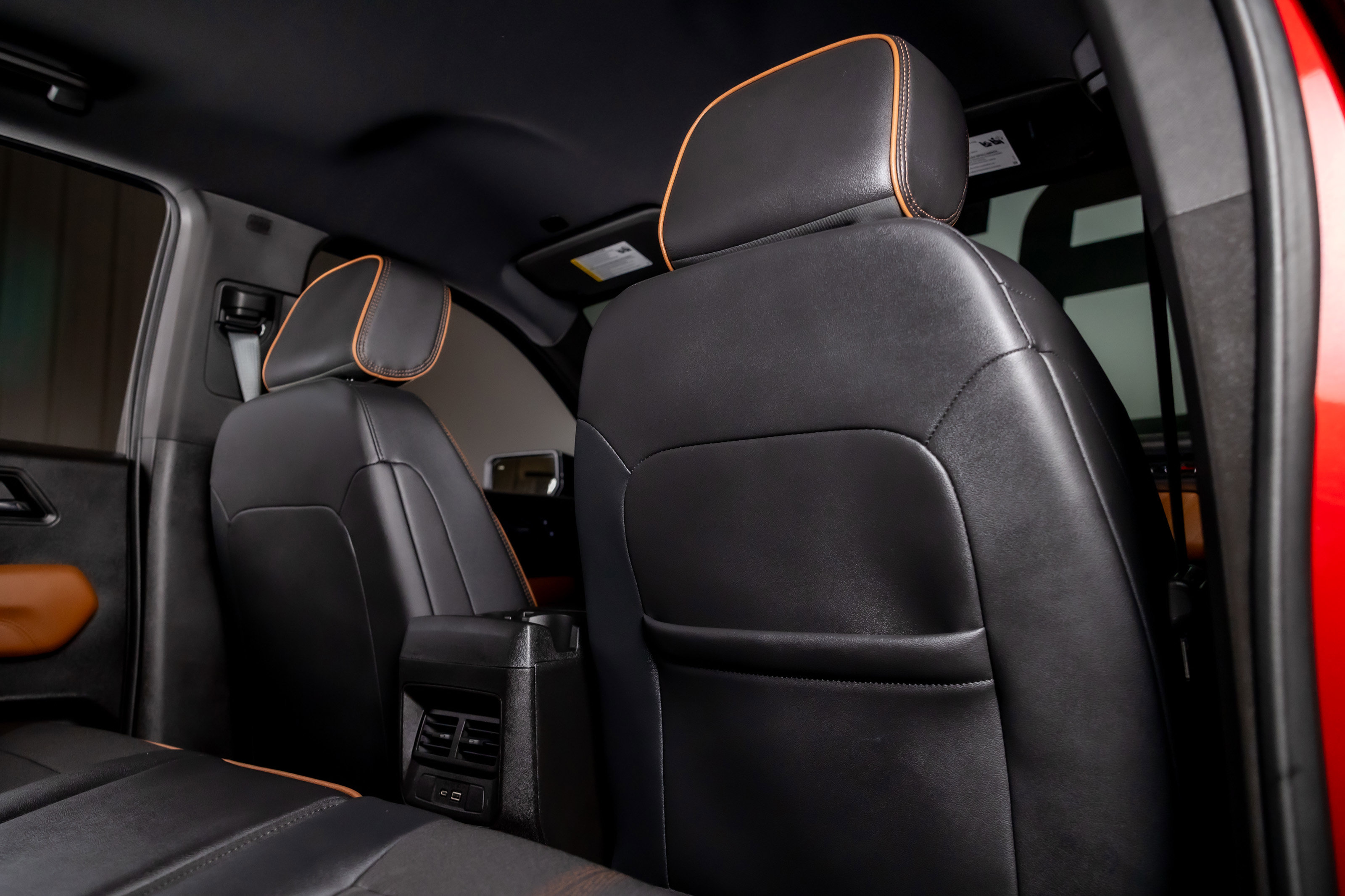 Used 2026 GMC Canyon AT4 w/ Nightfall Essentials Package image 25