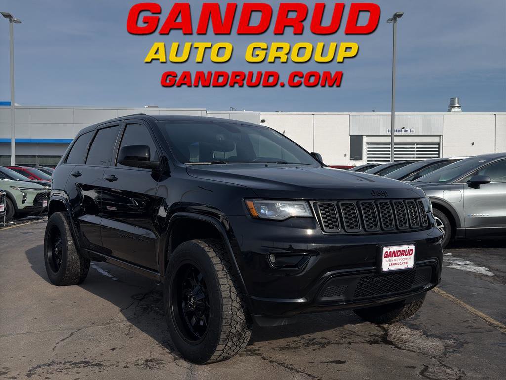 Used 2019 Jeep Grand Cherokee Altitude image 1