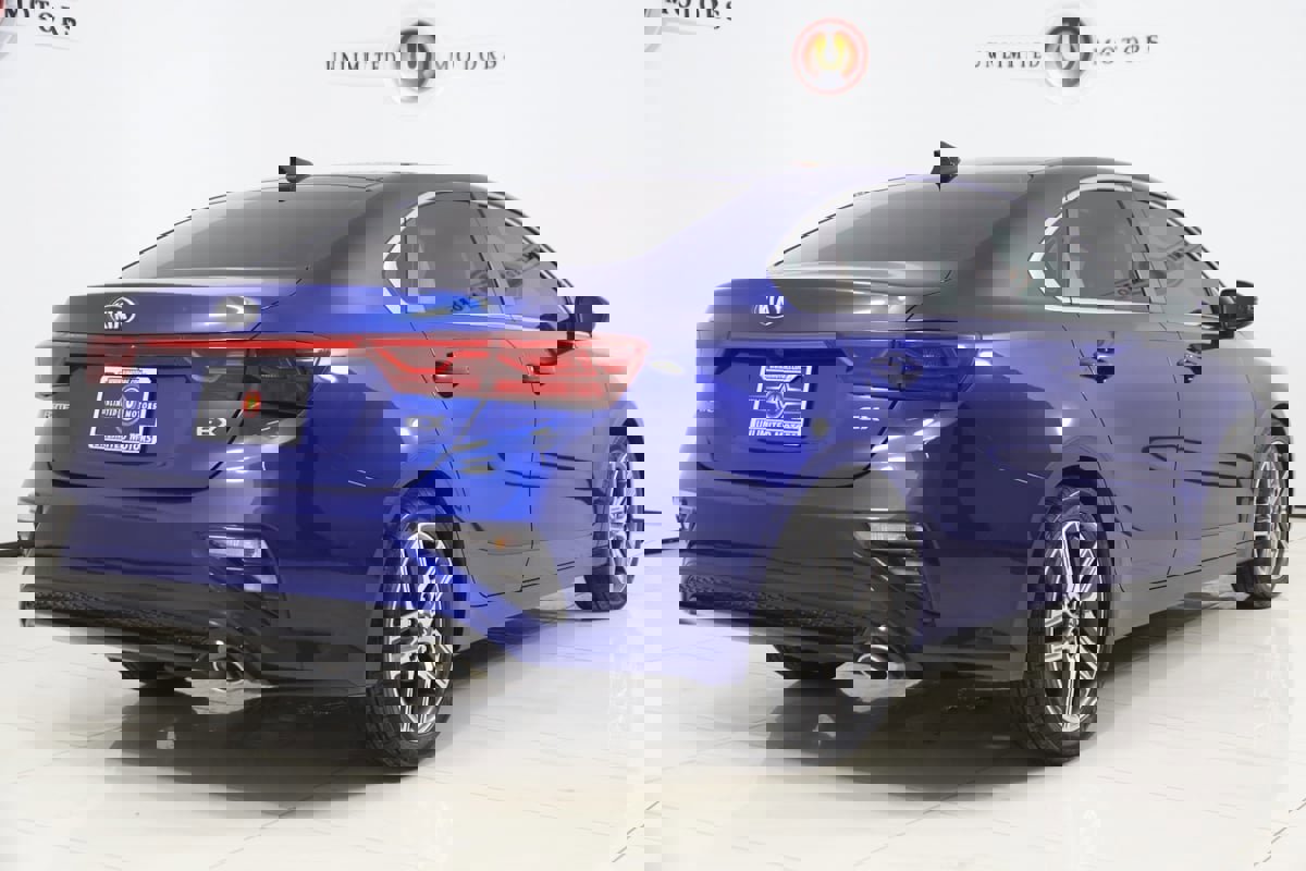 Used 2021 Kia Forte EX image 3