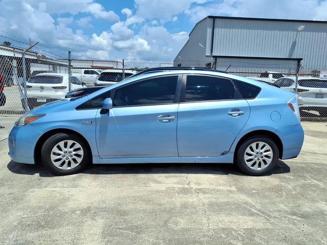 Used 2014 Toyota Prius Prime Plug-In Hybrid FWD image 3