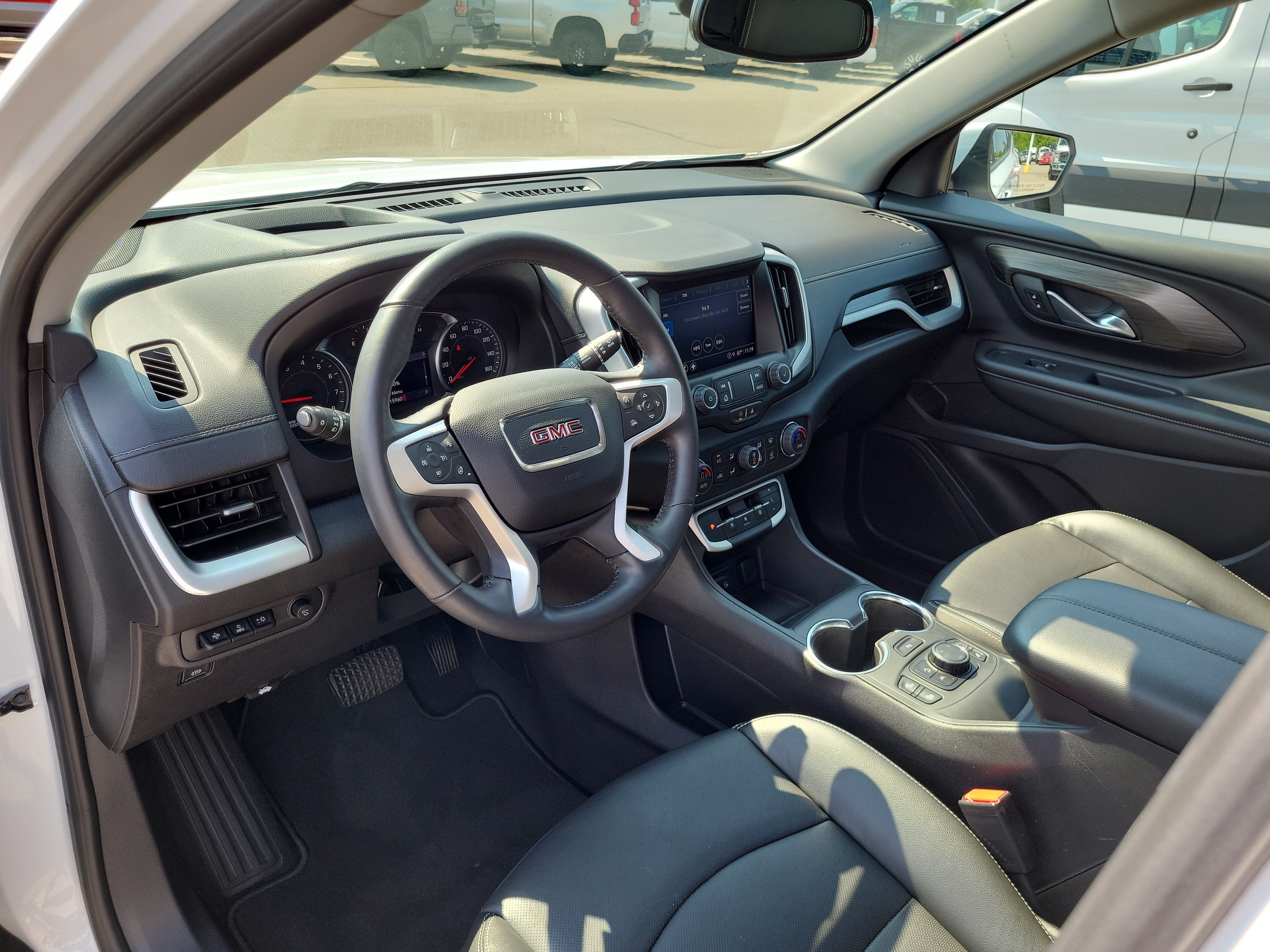 Used 2022 GMC Terrain SLT w/ Tech Package AWD/4WD image 18
