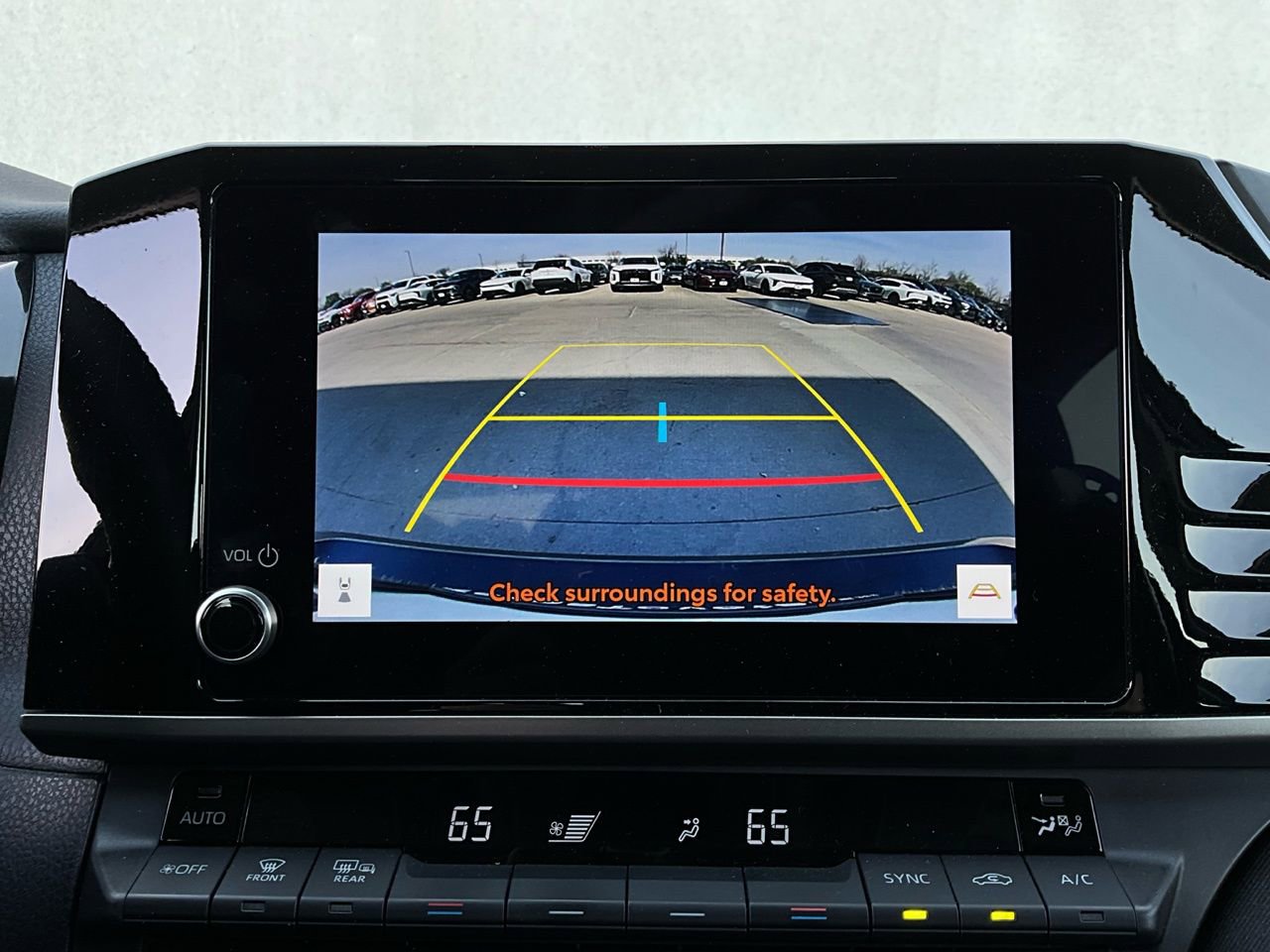 Used 2025 Toyota Camry LE image 30