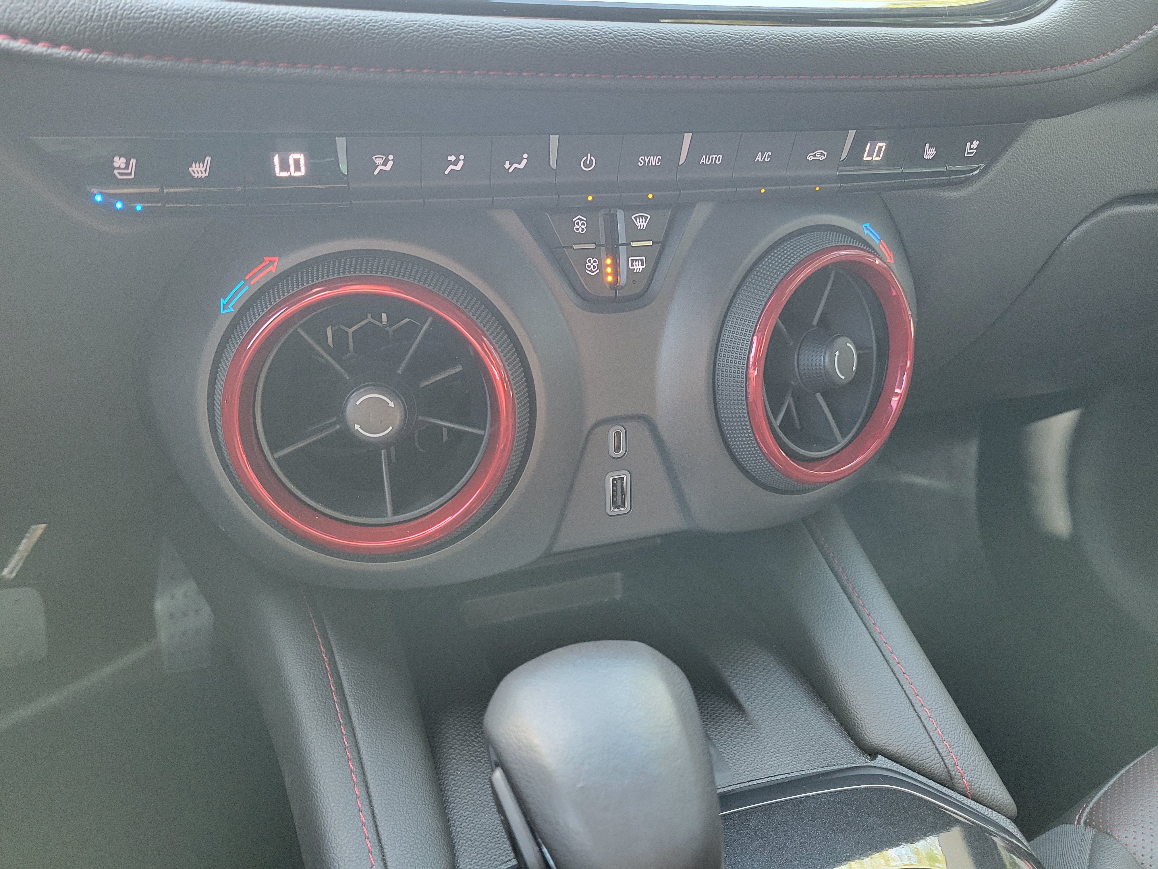Certified 2021 Chevrolet Blazer RS w/ Enhanced Convenience Package FWD image 27