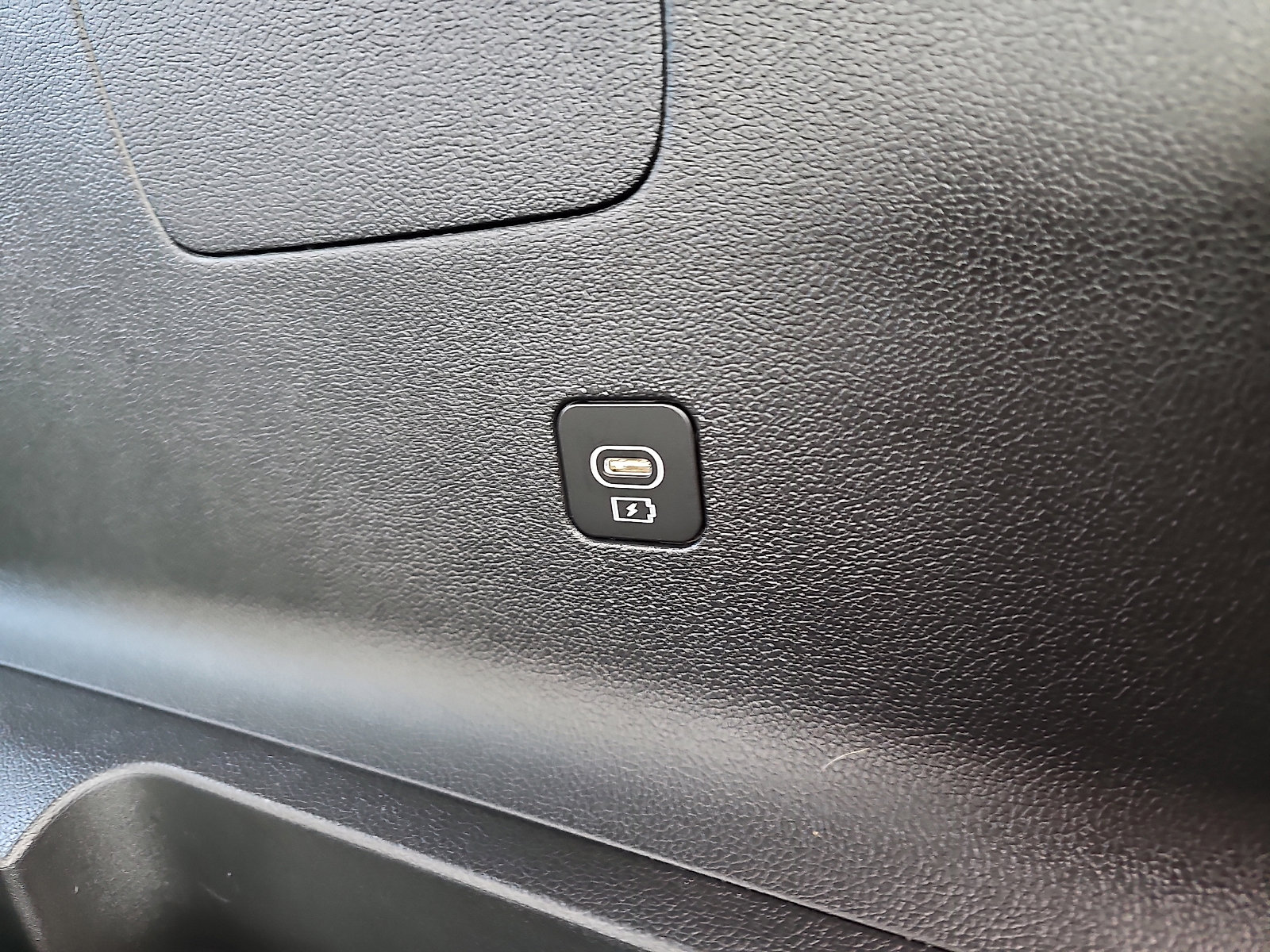 Used 2024 Kia Sorento X-Line EX image 11