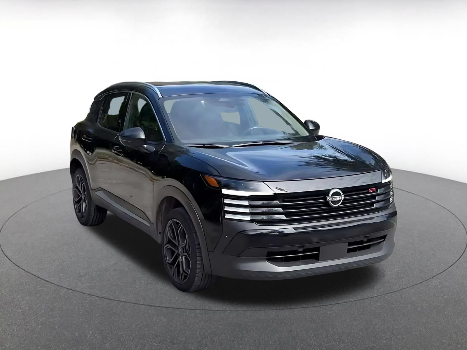 Used 2026 Nissan Kicks SR FWD image 3