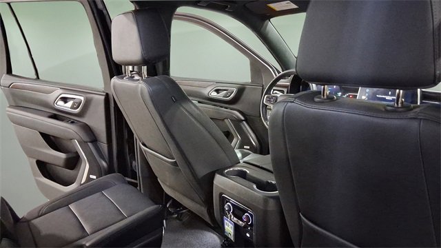 Used 2023 Chevrolet Tahoe Z71 w/ Luxury Package image 16