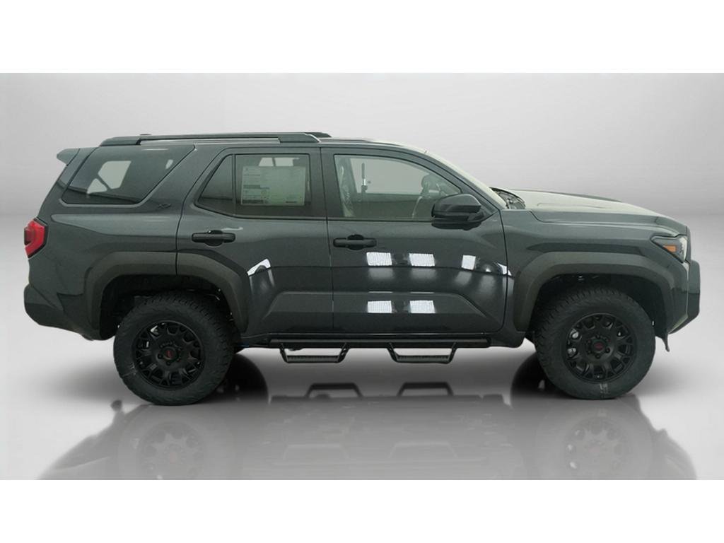 New 2026 Toyota 4Runner SR5 AWD/4WD image 14