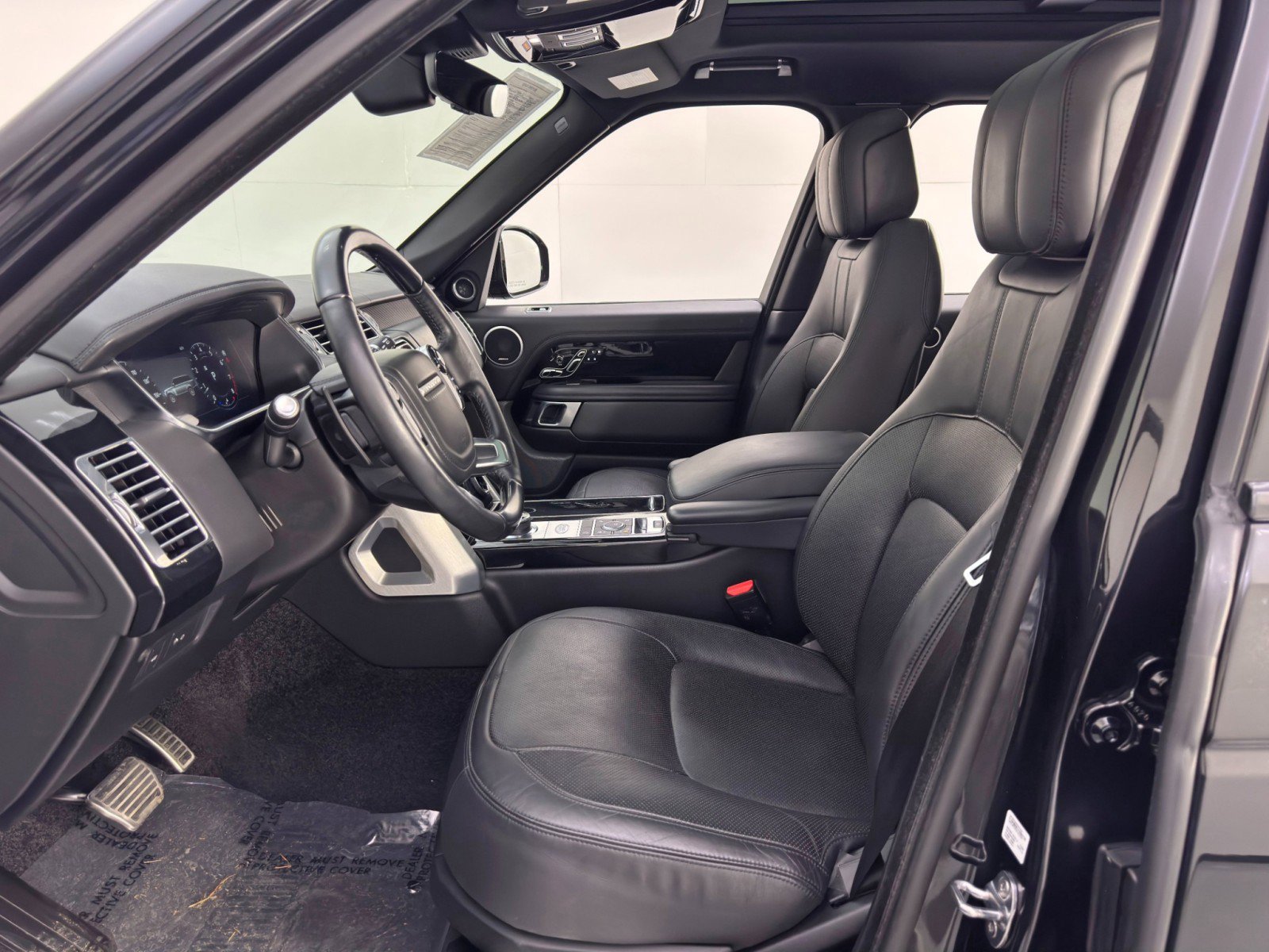 Used 2021 Land Rover Range Rover P525 Westminster Edition image 17