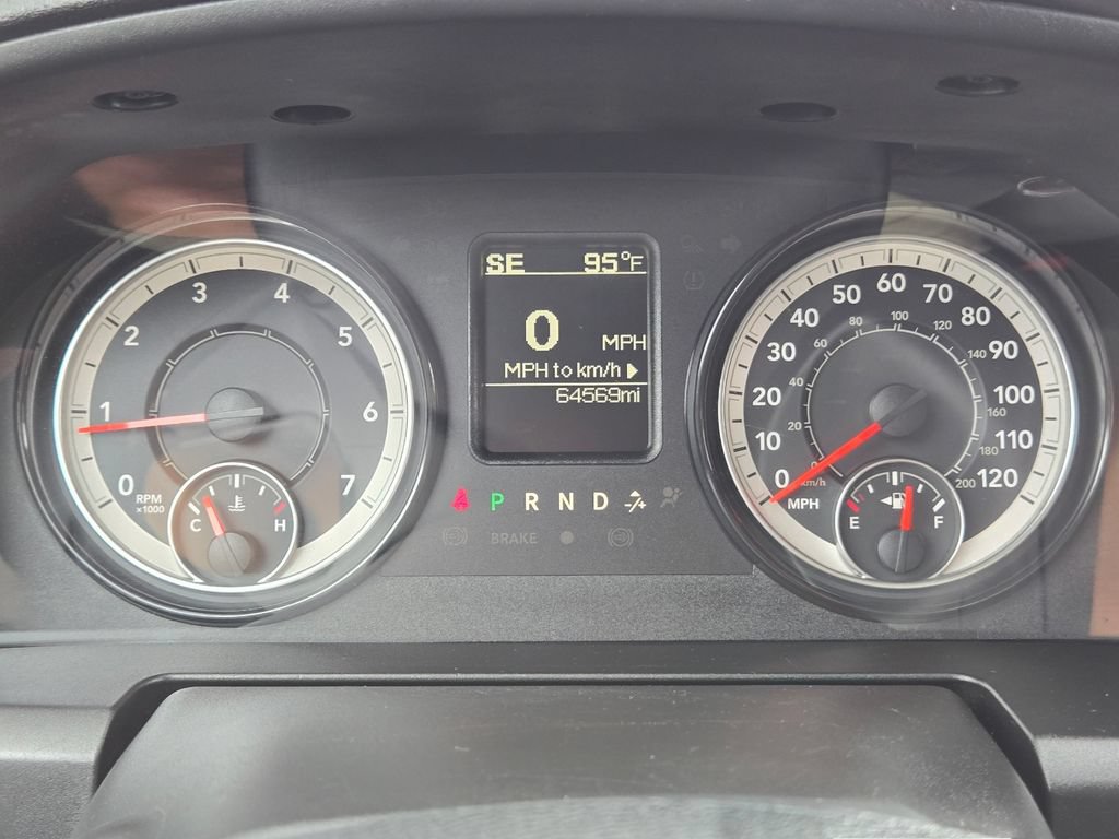 Used 2024 RAM 1500 Classic SLT AWD/4WD image 18