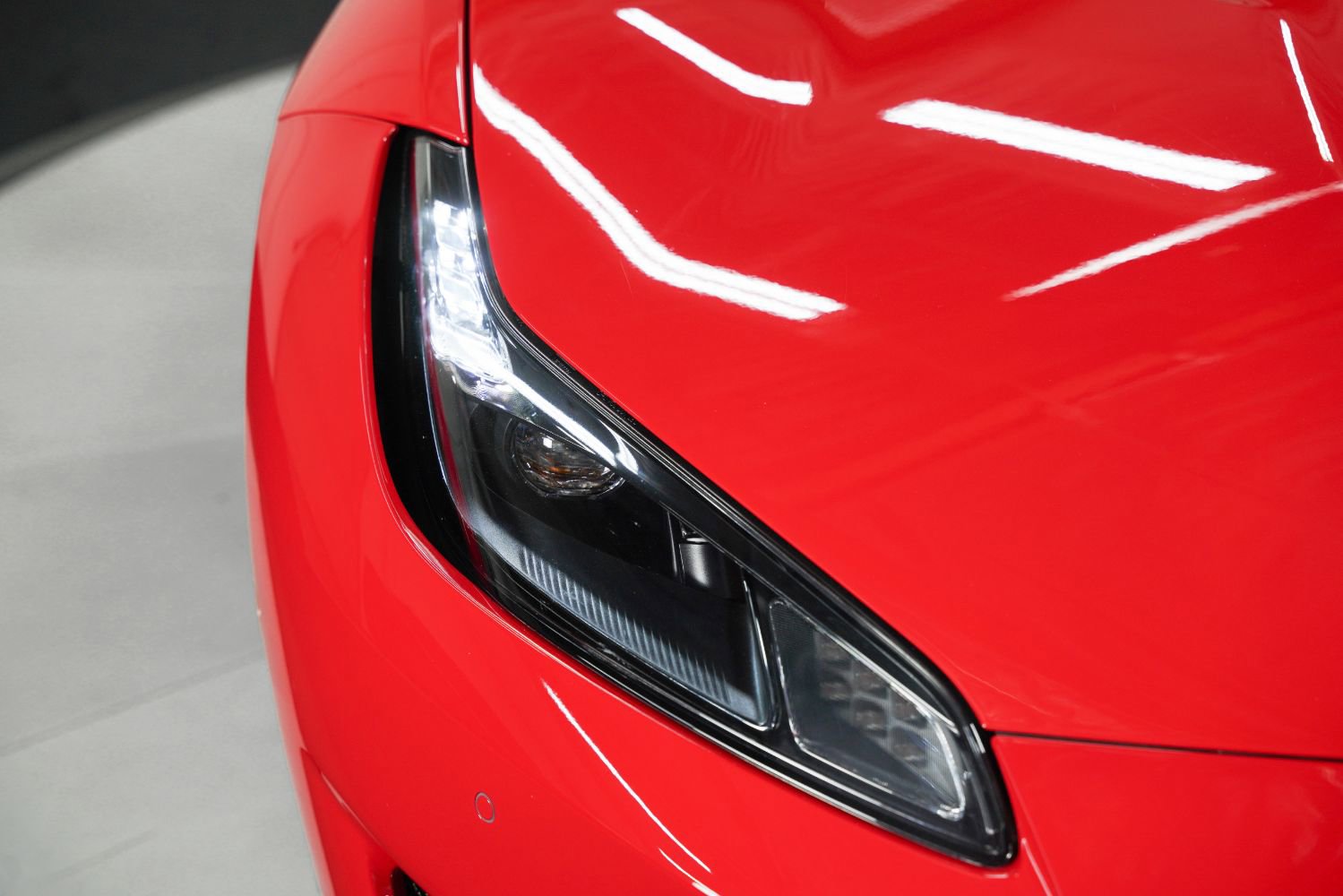 Used 2020 Ferrari Portofino image 13