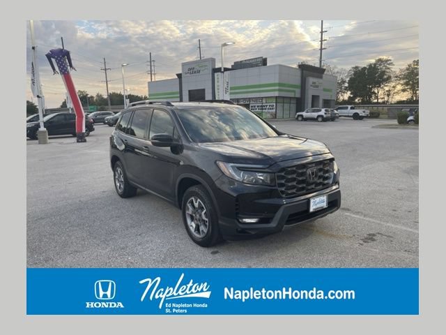Used 2023 Honda Passport TrailSport image 1