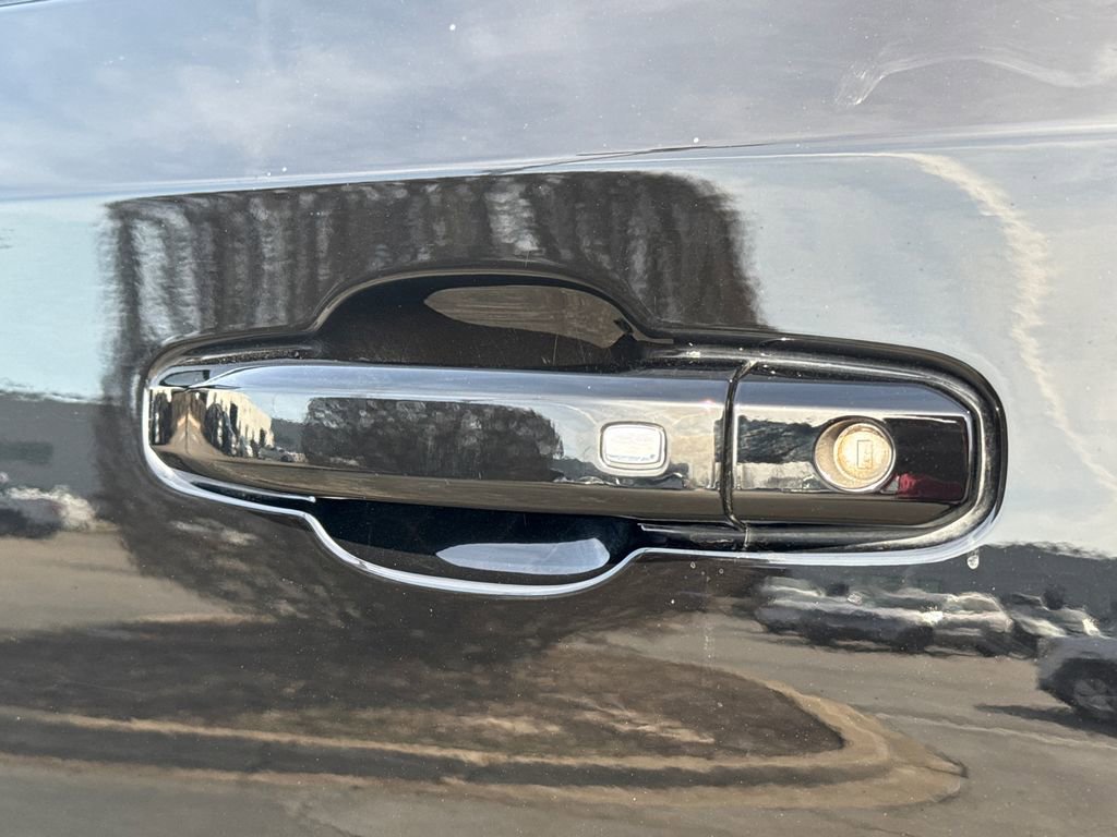 Certified 2024 GMC Sierra 1500 AT4 w/ Technology Package image 16