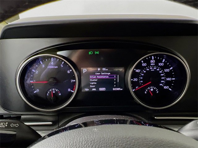 Used 2024 Kia Carnival LX image 14