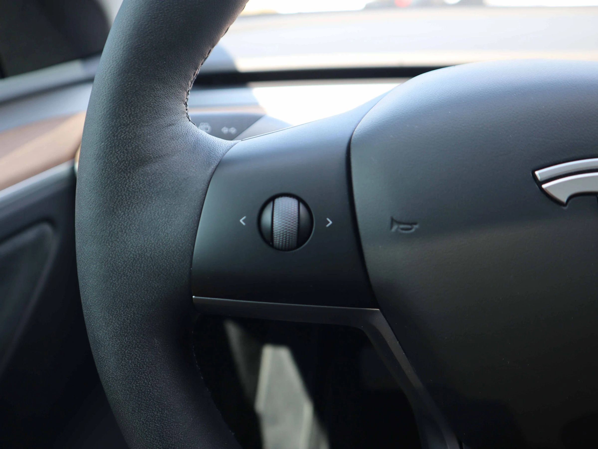 Used 2024 Tesla Model Y Long Range image 15