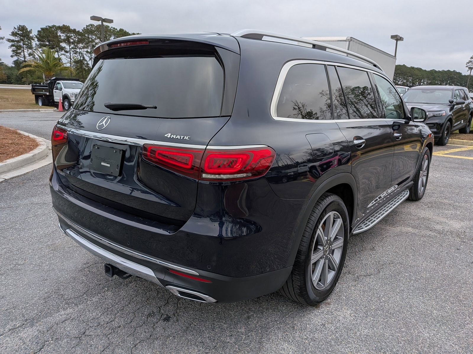 Used 2020 Mercedes-Benz GLS 450 4MATIC image 4