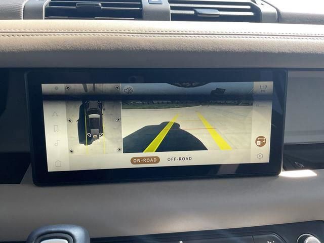 Used 2024 Land Rover Defender 110 S image 30