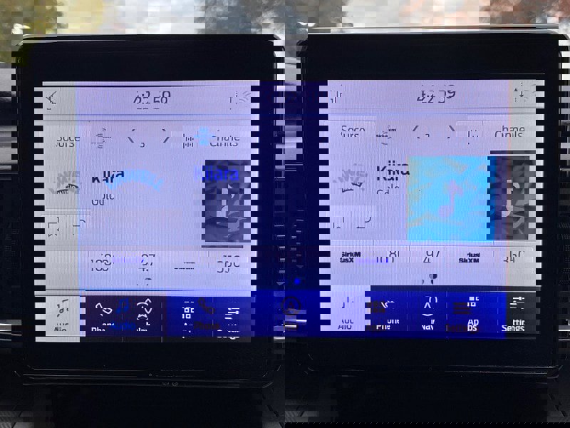 Certified 2022 Ford Explorer XLT w/ Equipment Group 202A image 25