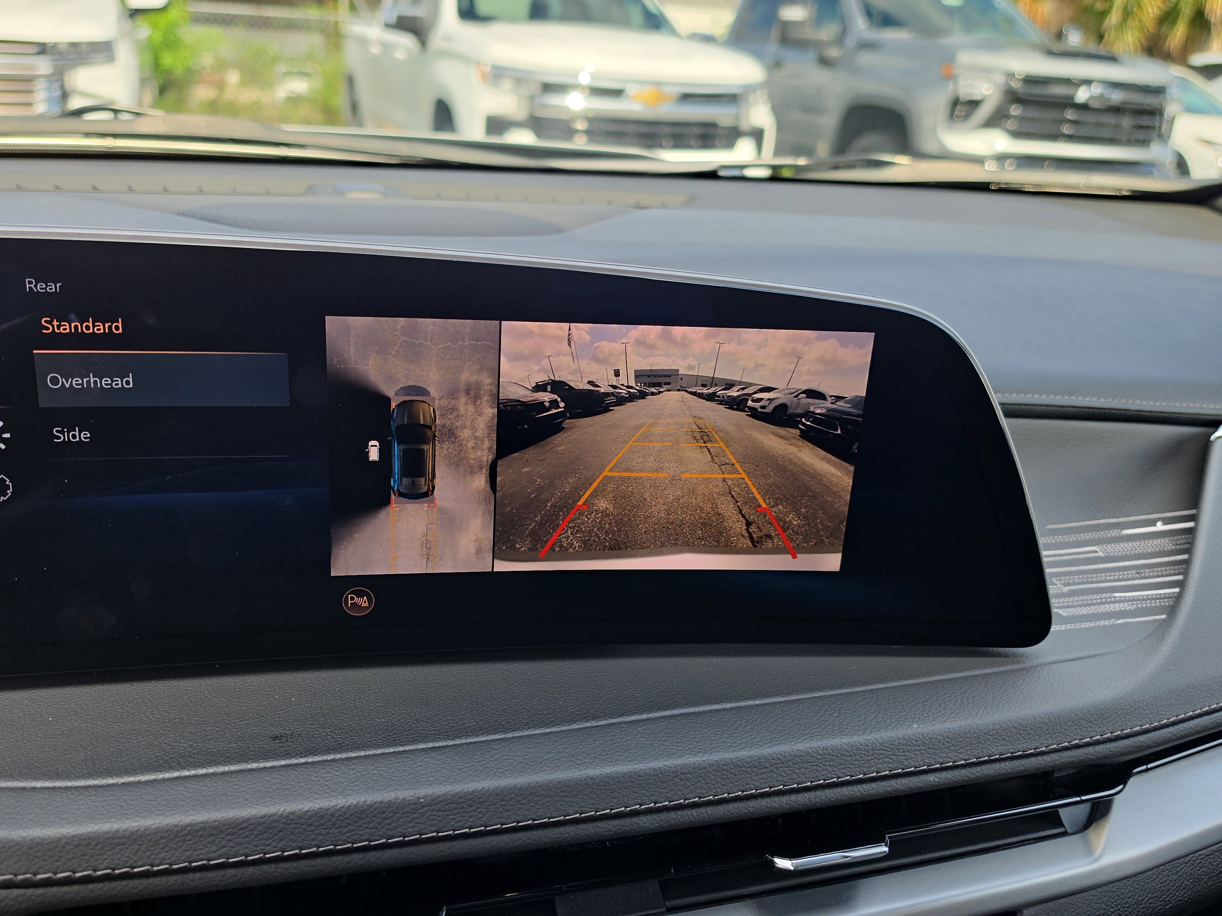 Used 2025 Cadillac XT4 Premium Luxury FWD image 27
