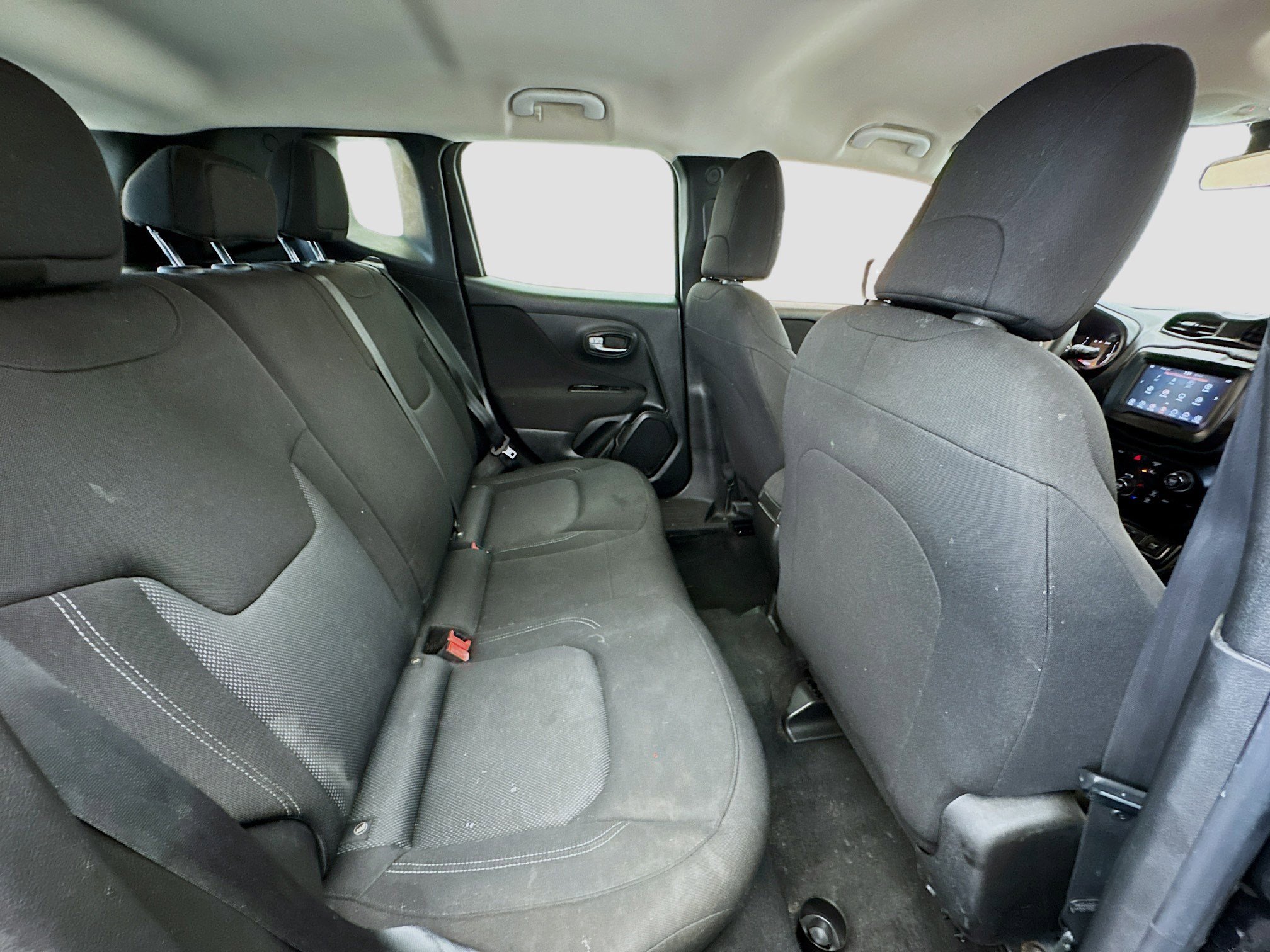 Used 2021 Jeep Renegade Sport image 15