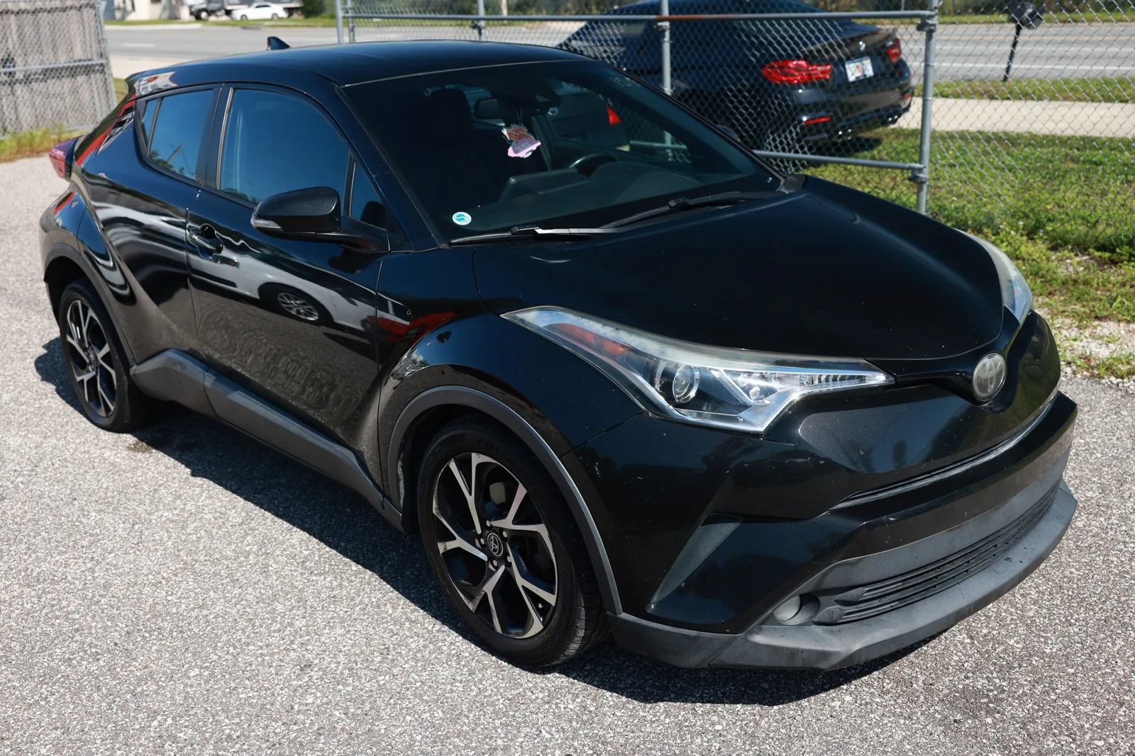 Used 2018 Toyota C-HR XLE FWD image 8