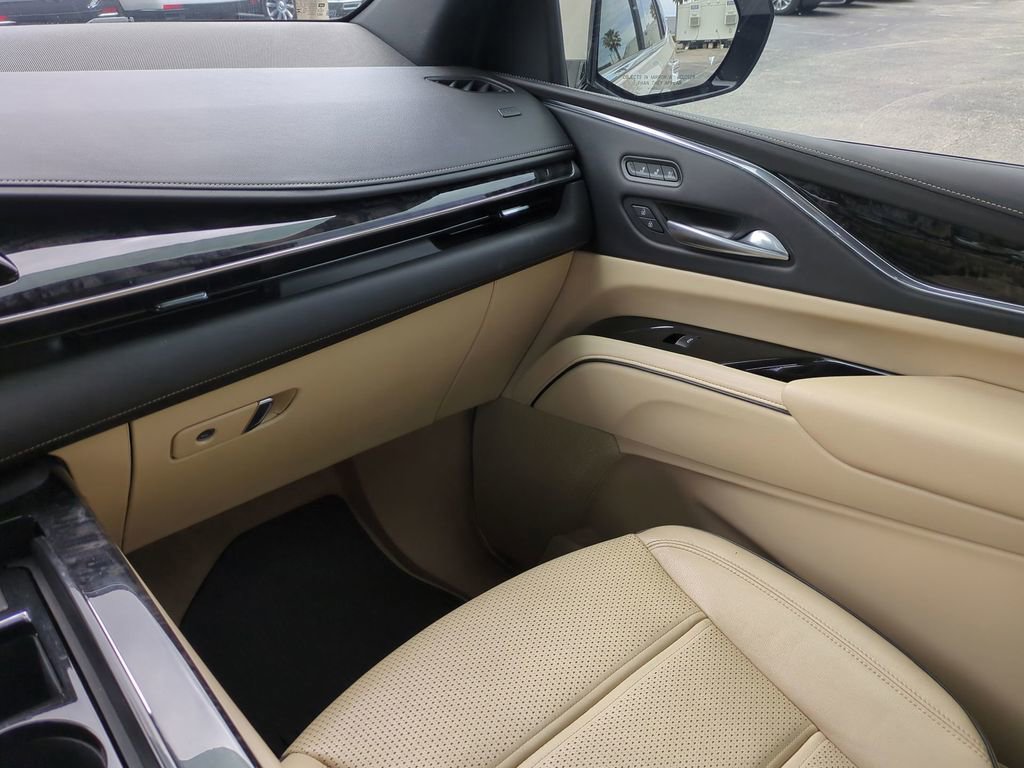 Used 2021 Cadillac Escalade Premium Luxury w/ Driver Assist Tech Package image 16