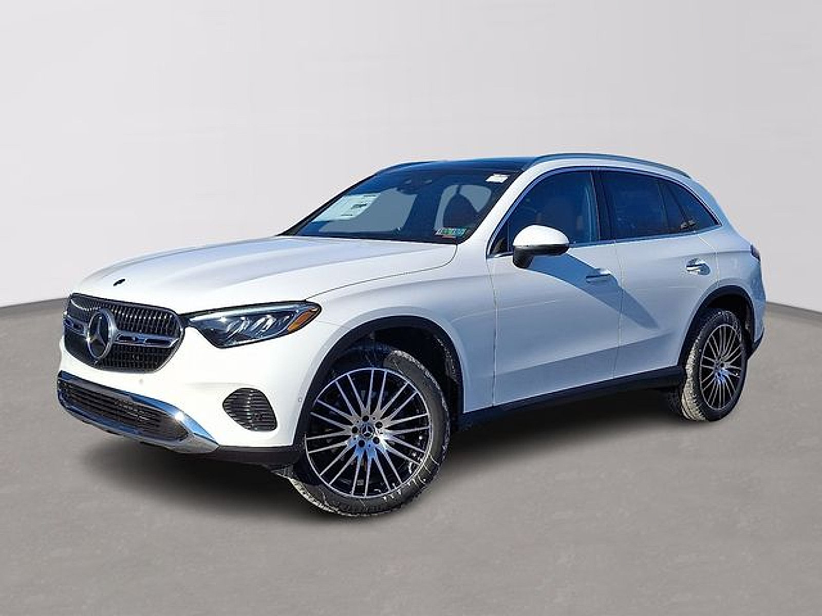 Used 2026 Mercedes-Benz GLC 300 4MATIC image 1