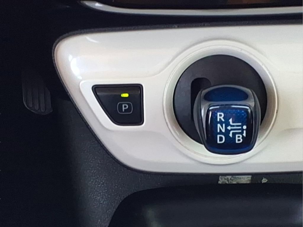 Used 2018 Toyota Prius Two w/ Prius Two Safety Plus Package FWD image 20