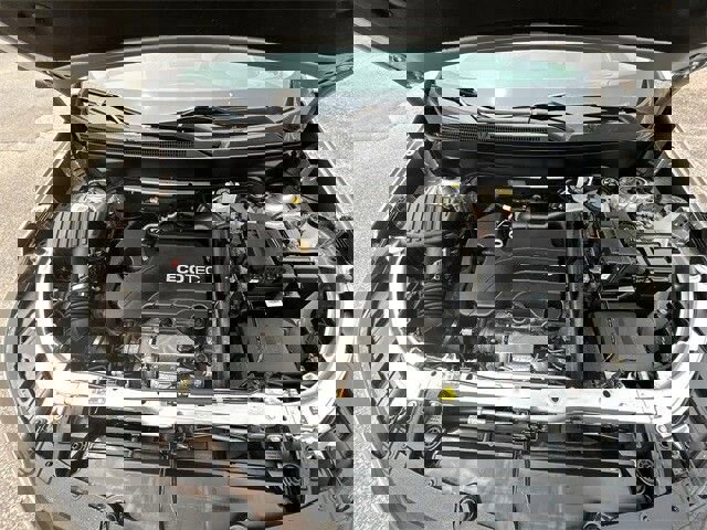 Used 2021 Chevrolet Equinox LT w/ LPO, Floor Liner Package image 16