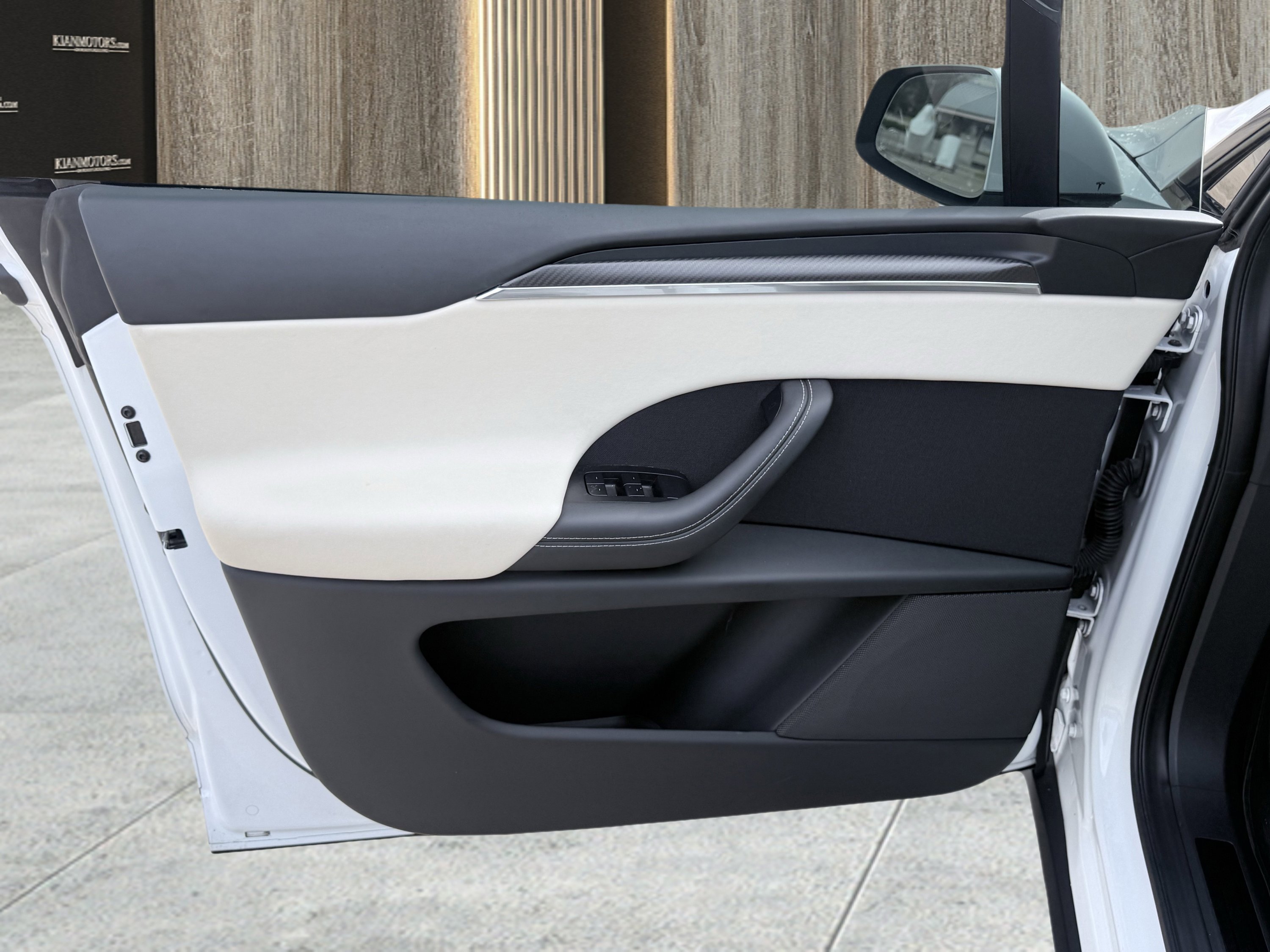 Used 2023 Tesla Model X Plaid image 19